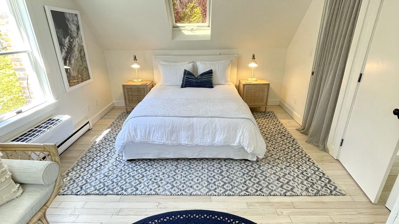 Photo of Bedroom in Lagoon Heights