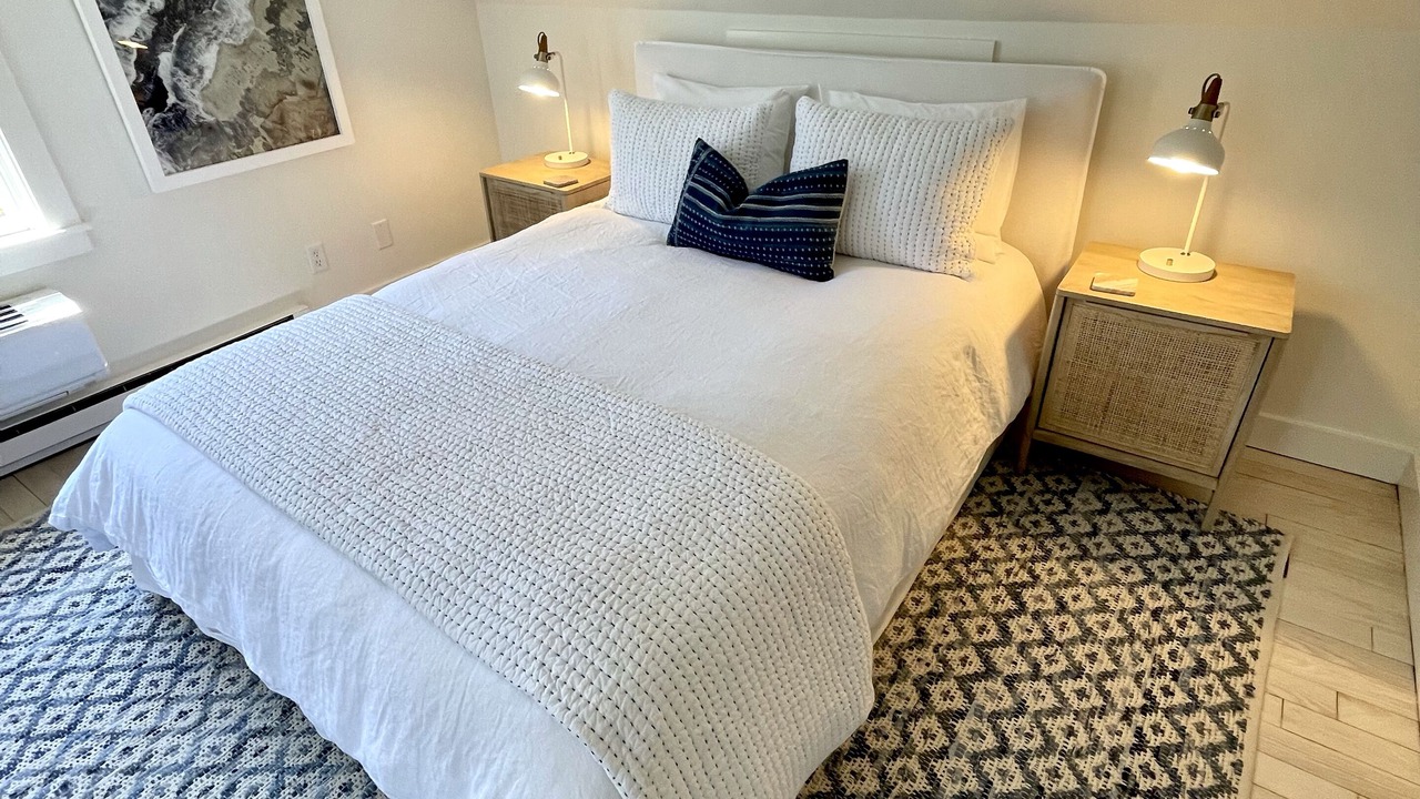 Photo of Bedroom in Lagoon Heights