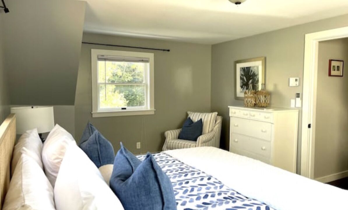 Photo of Bedroom in Lagoon Heights