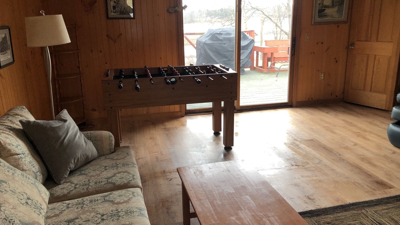 Photo of Livingroom in Port Ontario