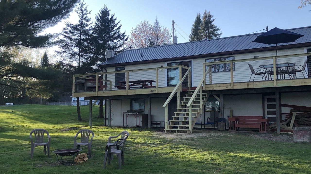 Photo of Patio Balcony in Port Ontario