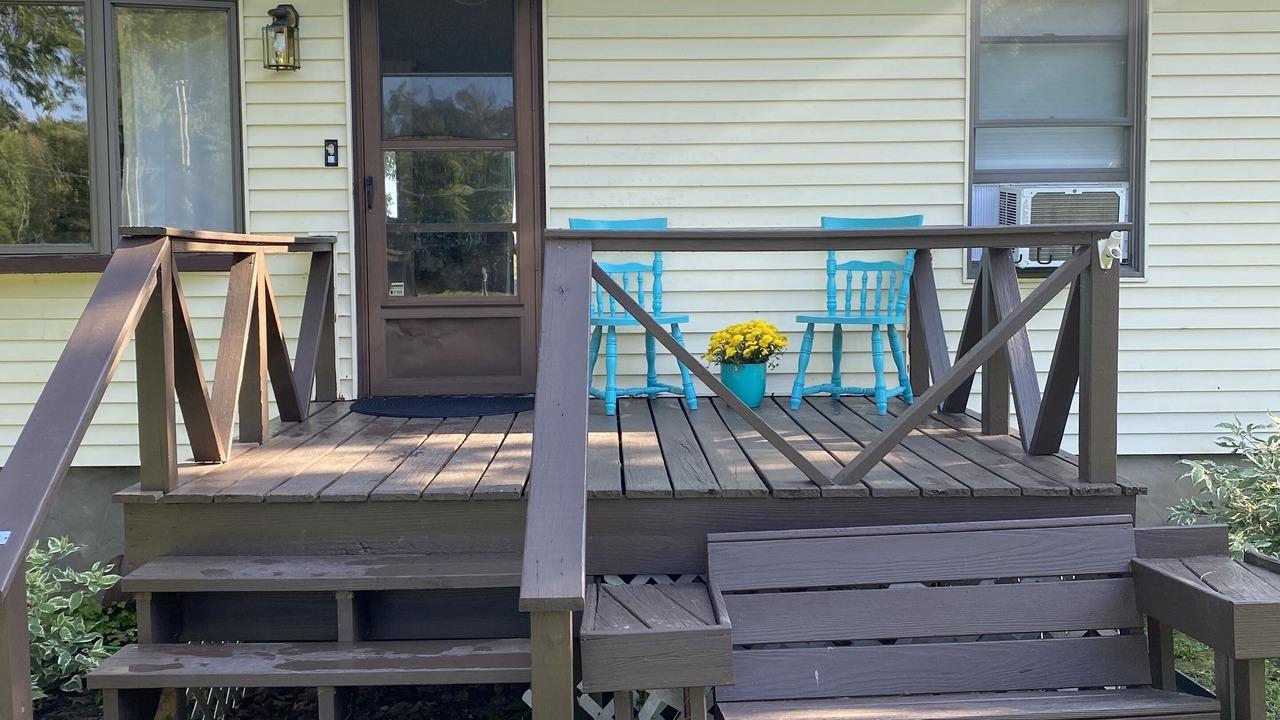 Photo of Patio Balcony in Port Ontario