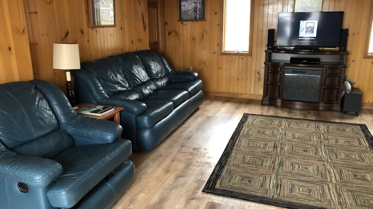 Photo of Livingroom in Port Ontario
