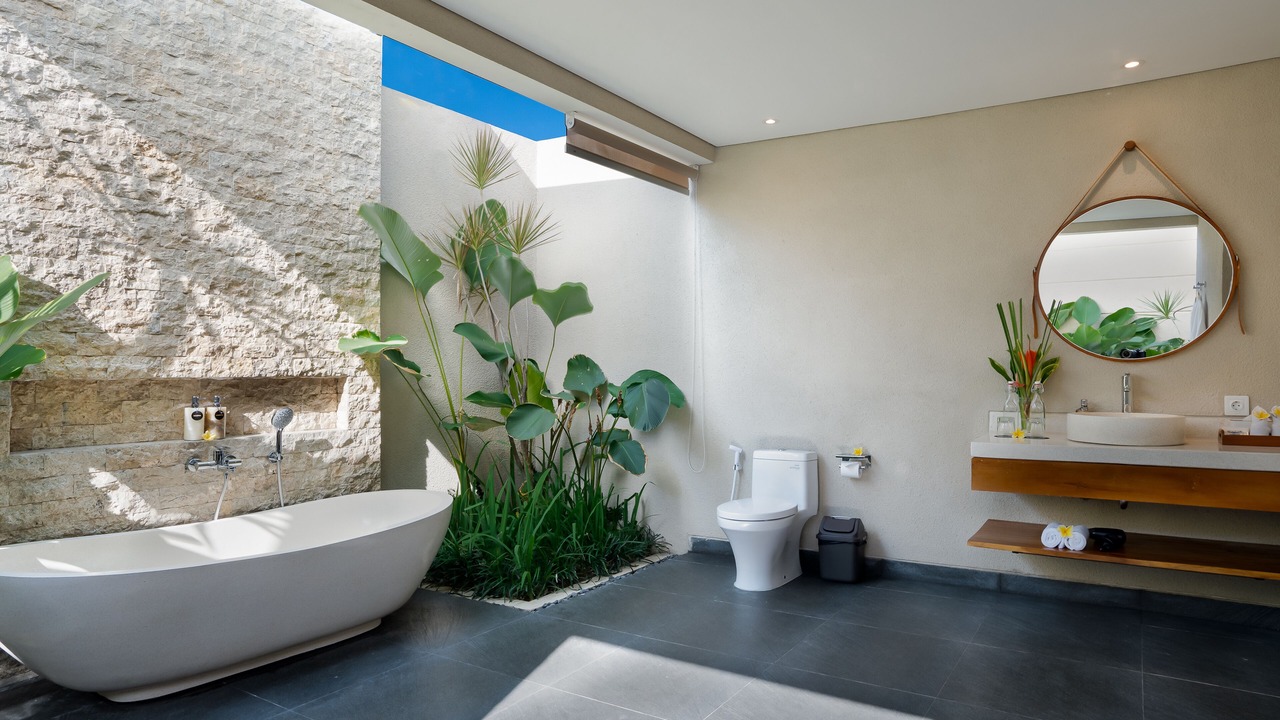 Photo of Bathroom in Sunset Road