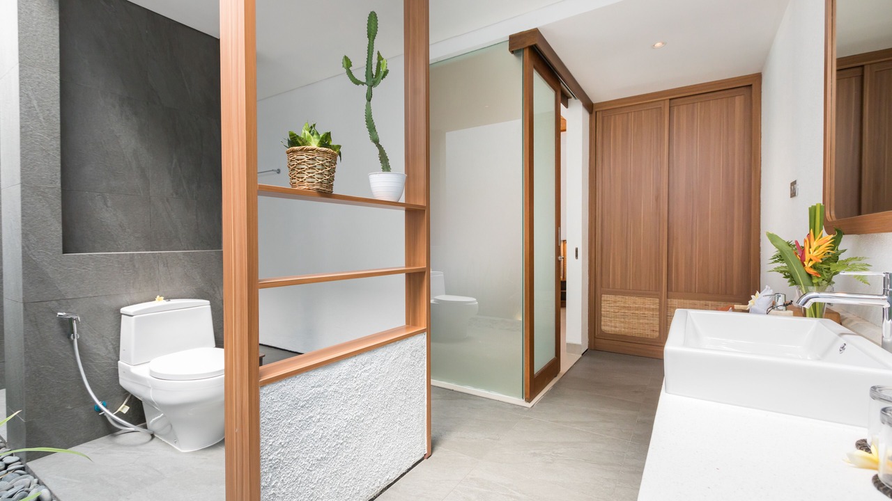 Photo of Bathroom in Sunset Road