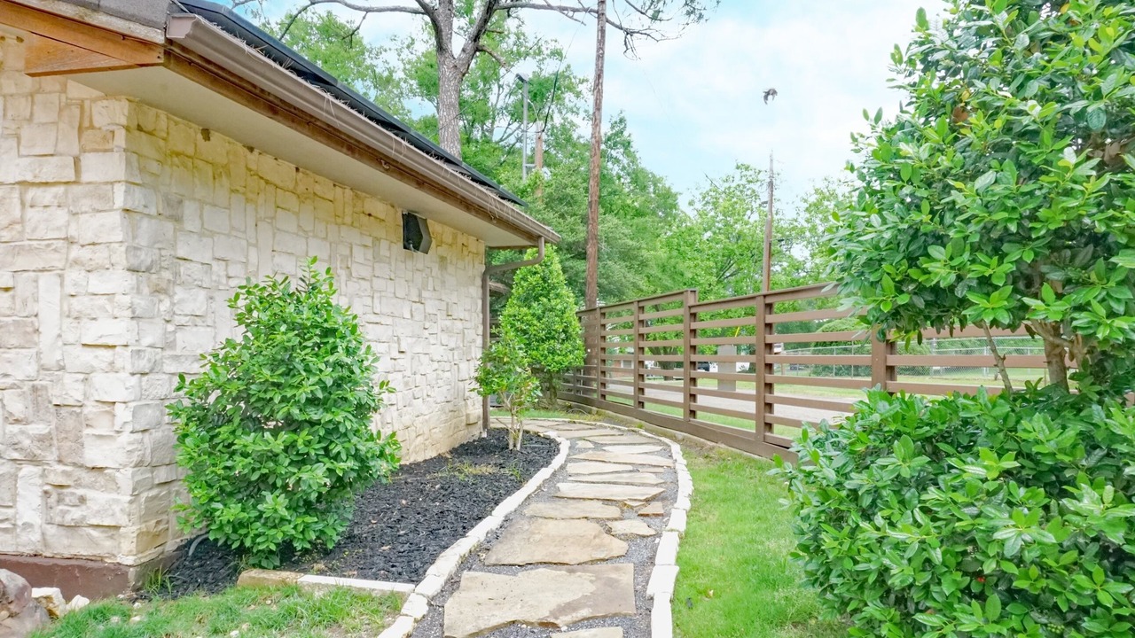 Photo of Outdoor in Quinlan