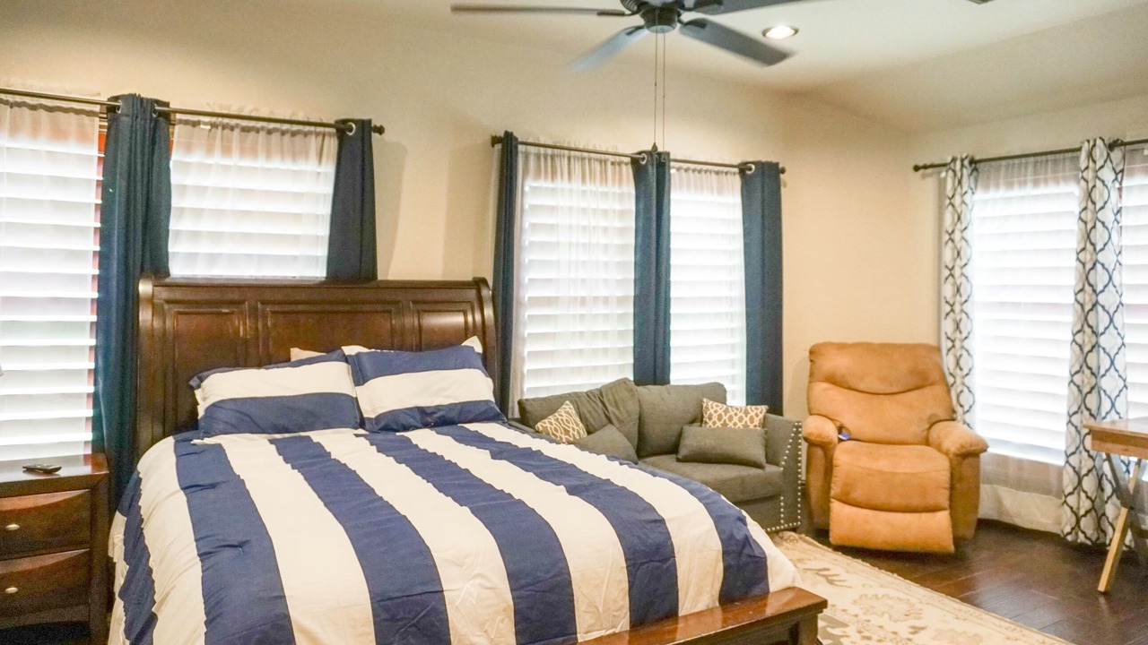 Photo of Bedroom in Quinlan