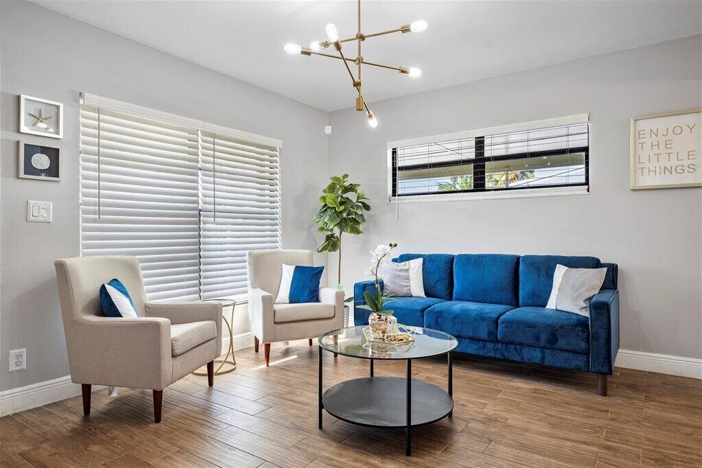 Photo of Livingroom in North Andrews Gardens