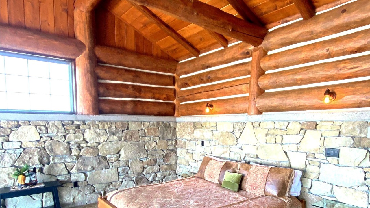 Photo of Others in Roberts