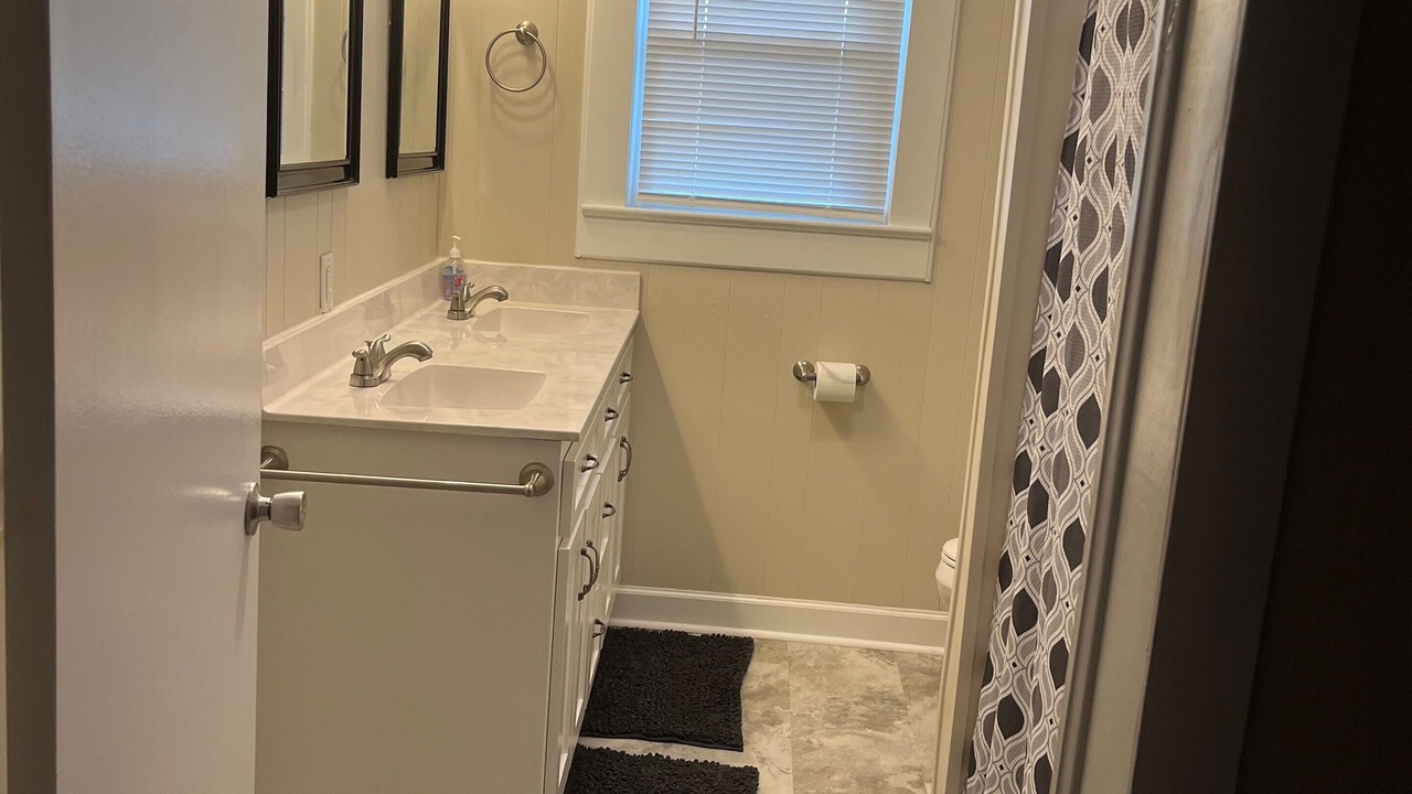 Photo of Bathroom in Rogersville