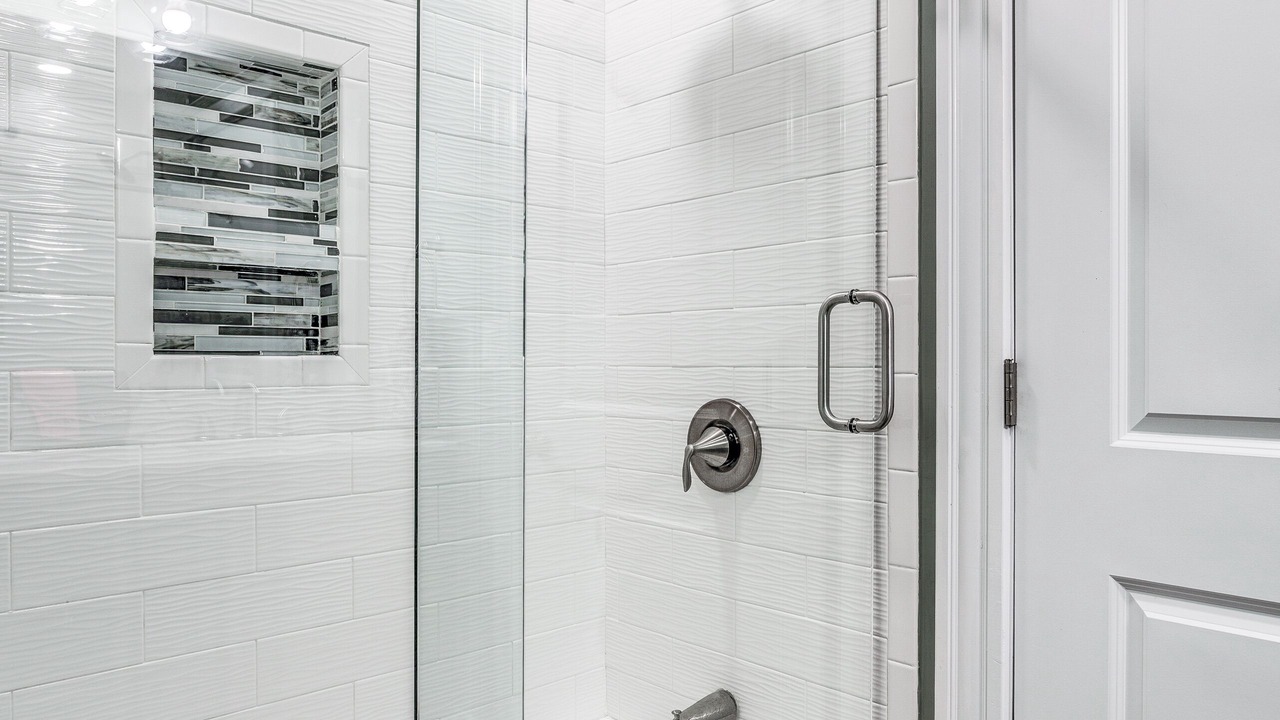 Photo of Bathroom in Tower Grove South
