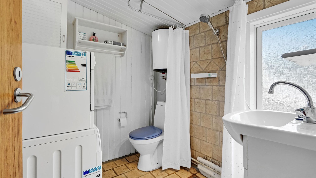 Photo of Bathroom in Faxe Ladeplads