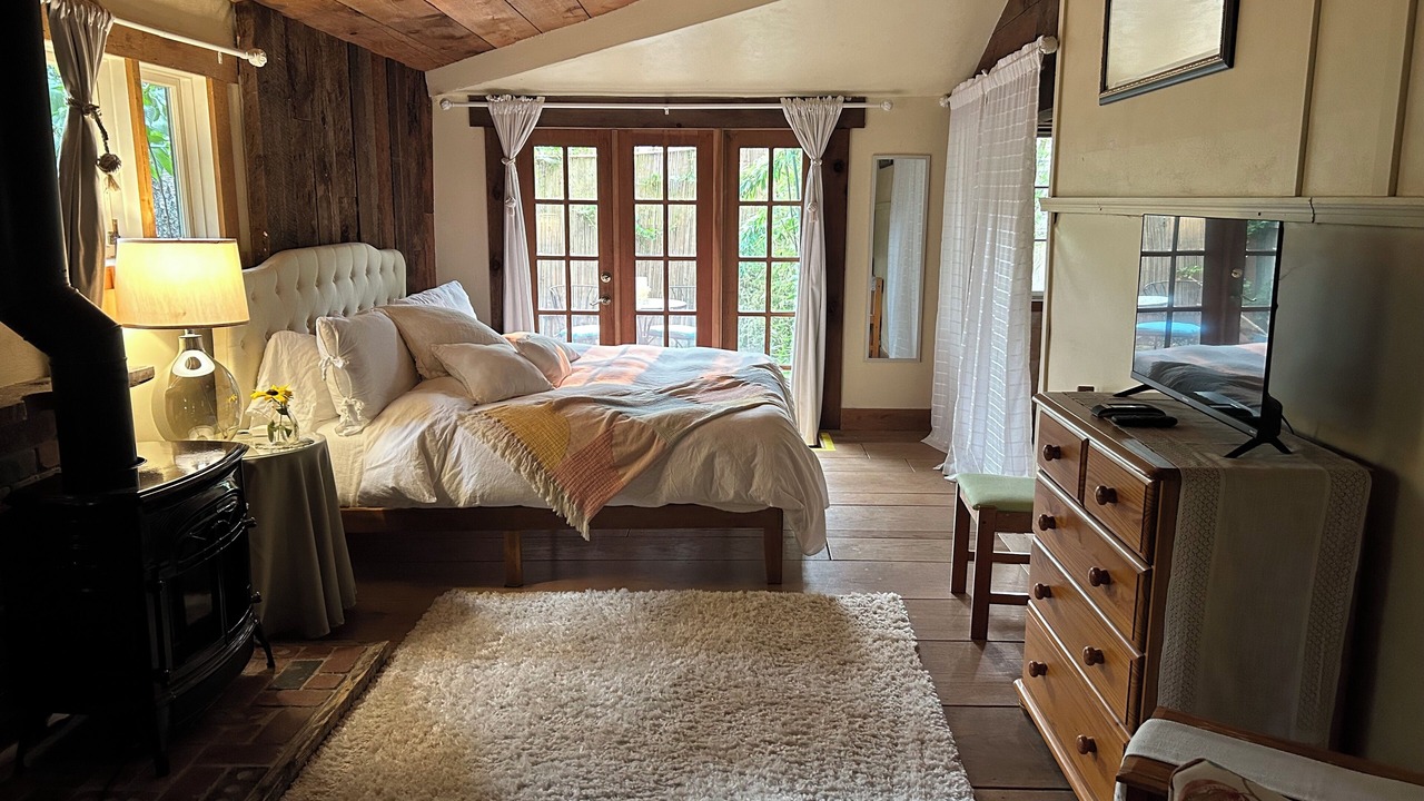 Photo of Bedroom in West Eugene