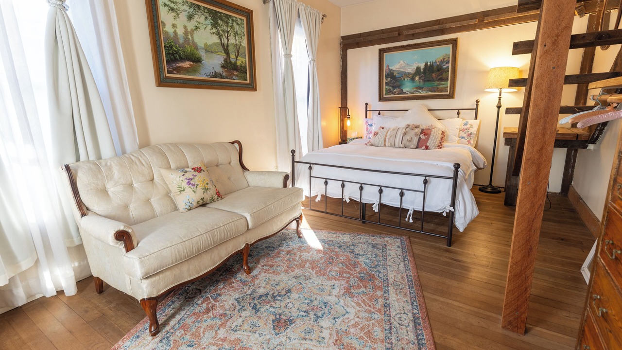 Photo of Bedroom in West Eugene