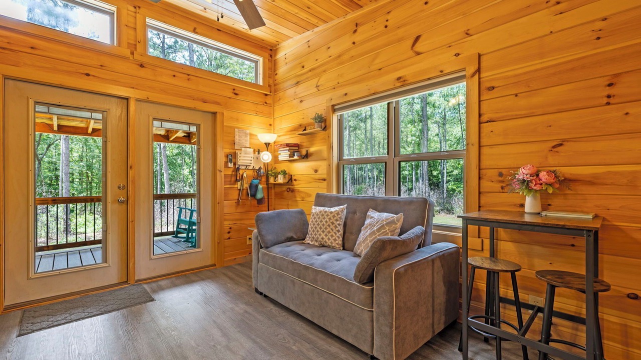 Photo of Livingroom in Elberton