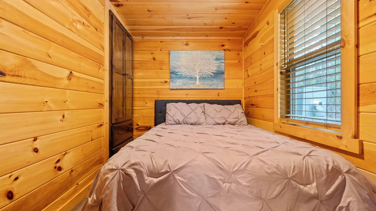 Photo of Bedroom in Elberton