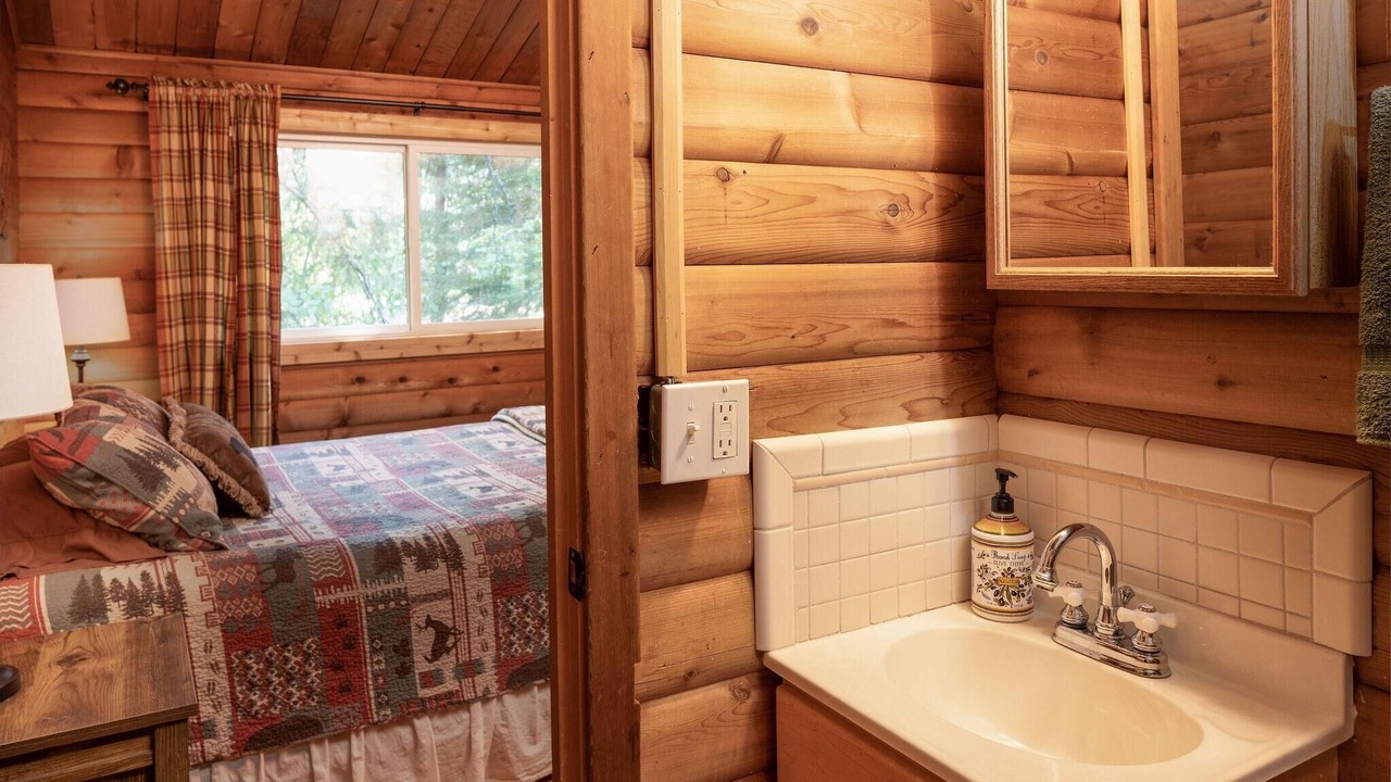 Photo of Bathroom in Packwood