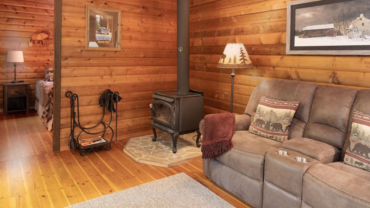 Photo of Livingroom in Packwood