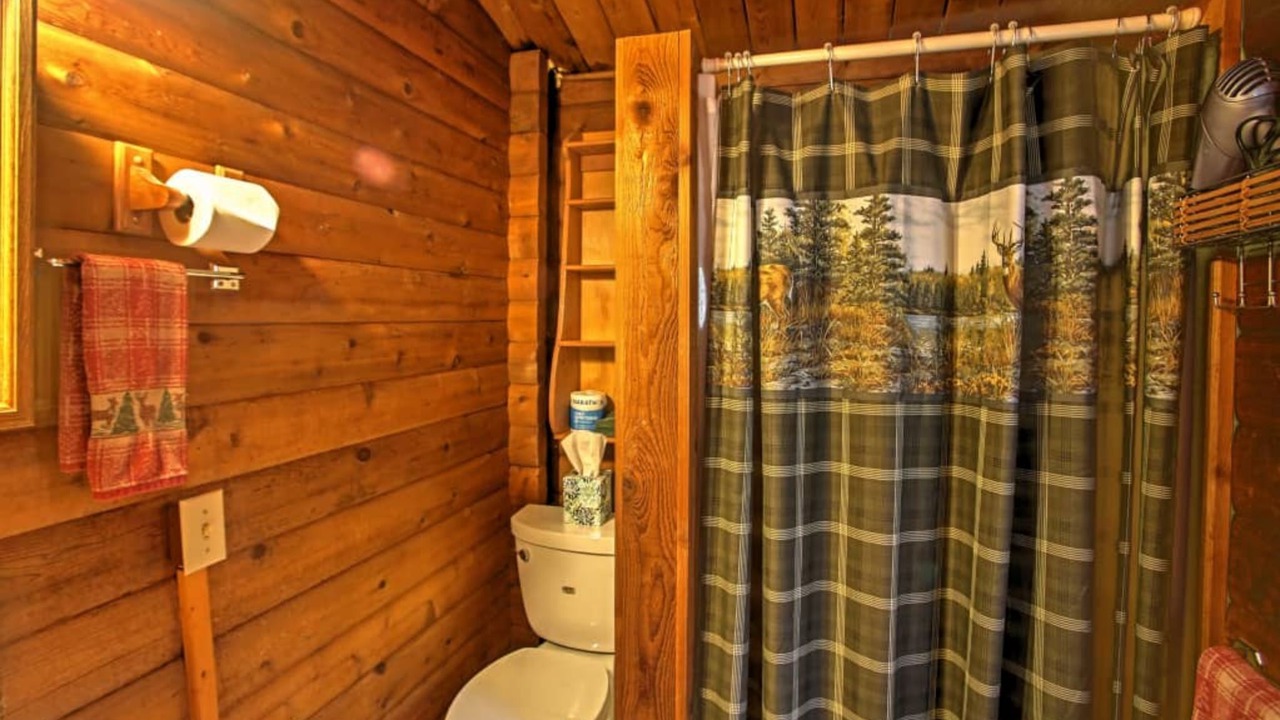 Photo of Bathroom in Packwood