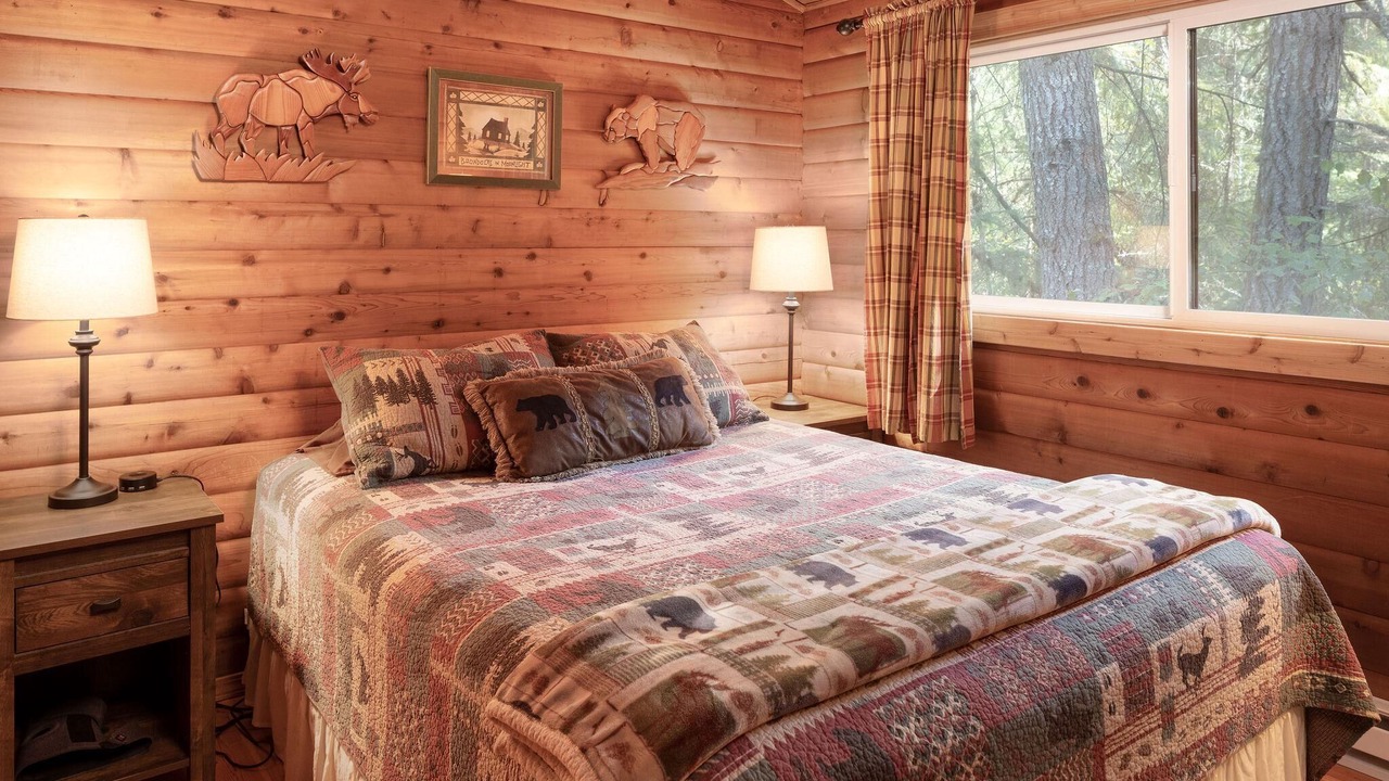 Photo of Bedroom in Packwood