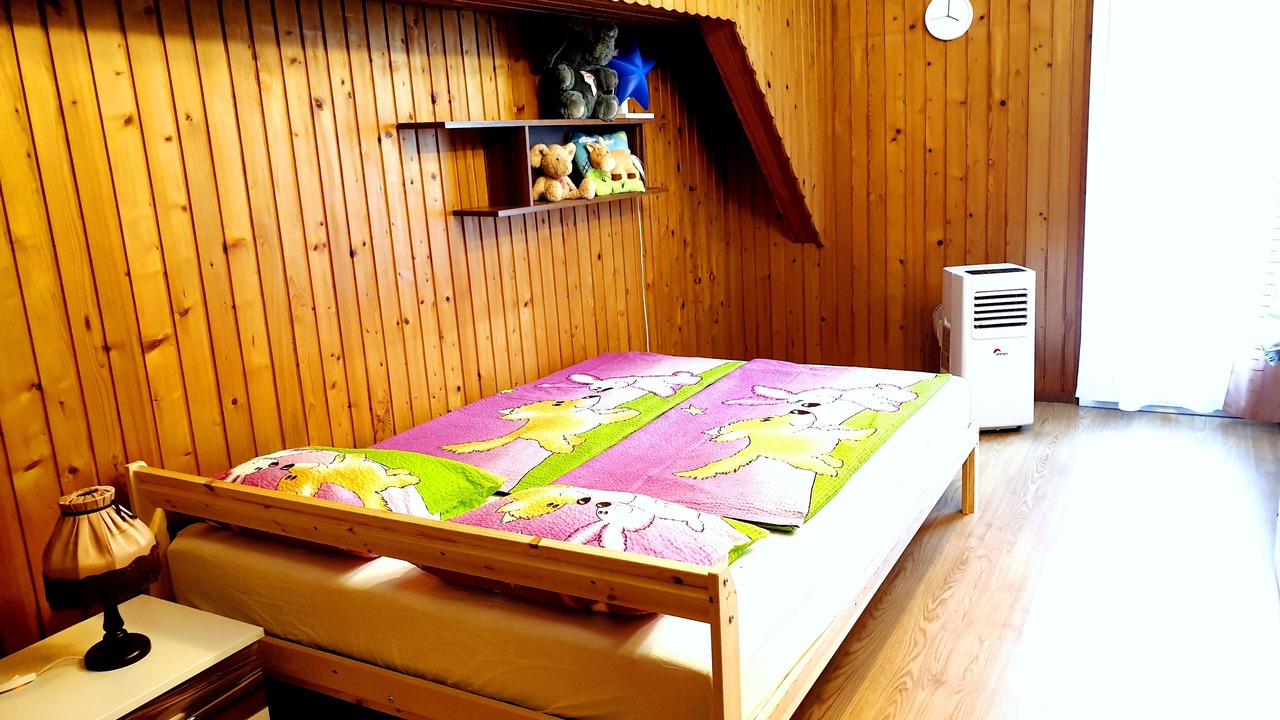 Photo of Bedroom in Grono