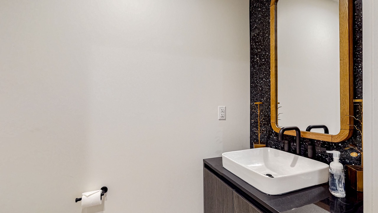 Photo of Bathroom in Rainey Street Historic District
