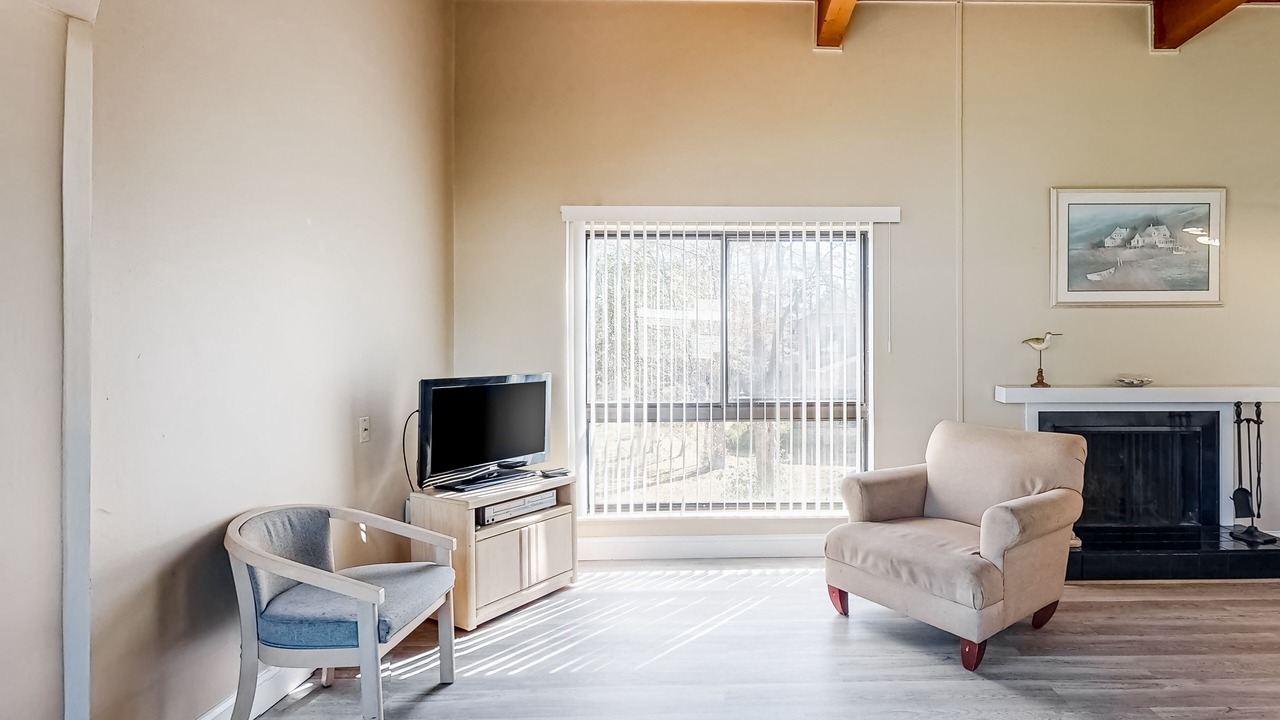 Photo of Livingroom in Ocean Pines