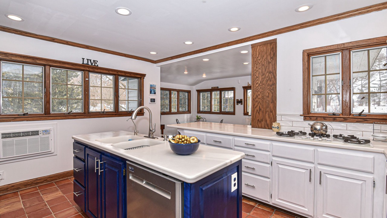Photo of Kitchen in Delavan Lake
