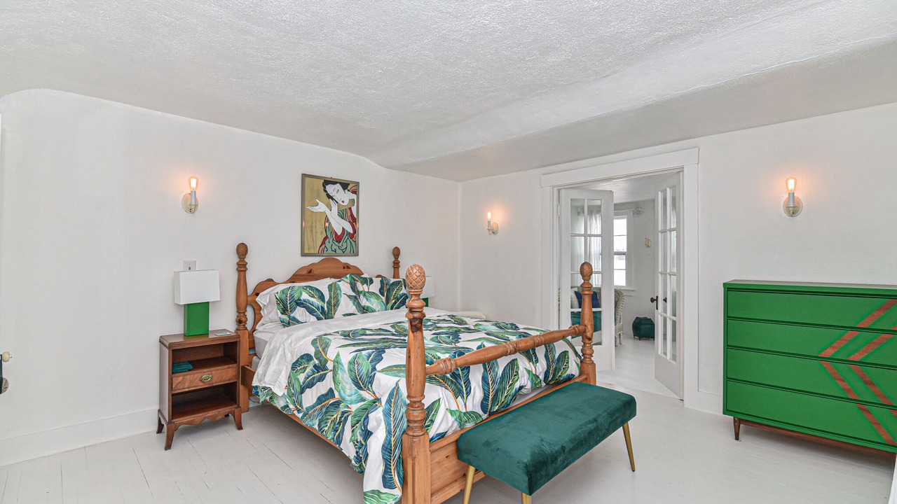 Photo of Bedroom in Delavan Lake