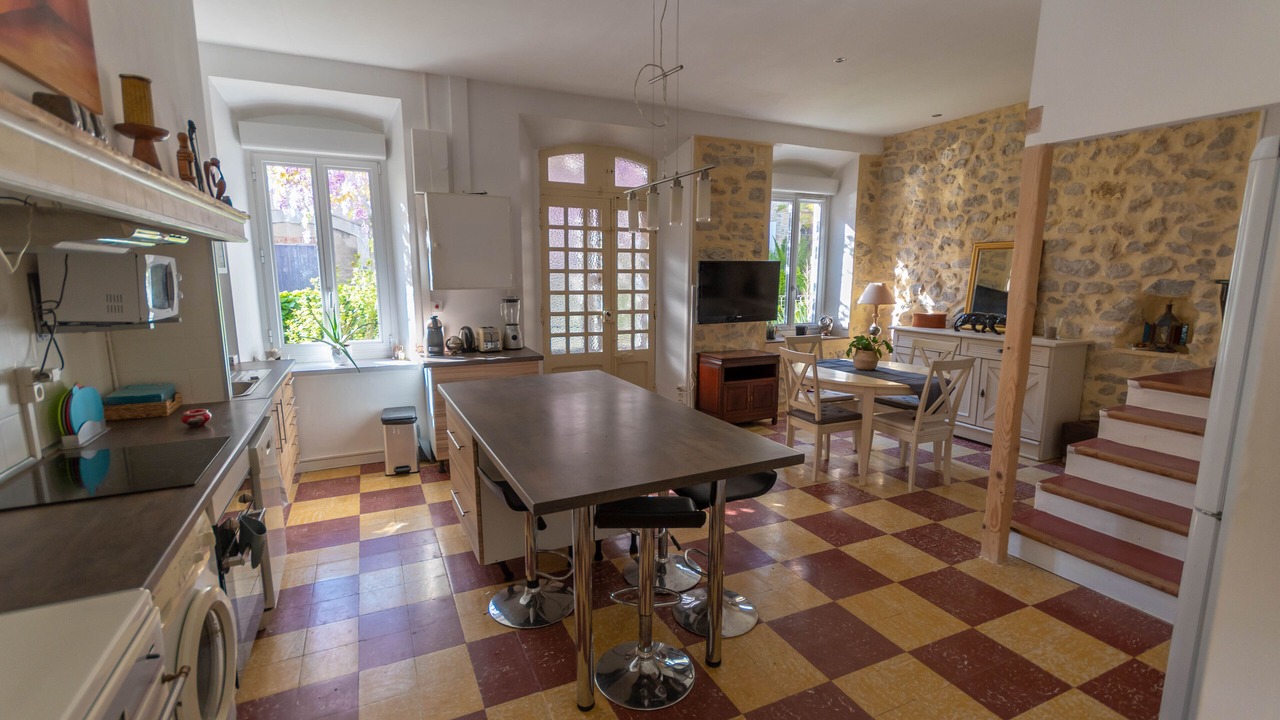 Photo of Kitchen in Saint-Marcel-sur-Aude