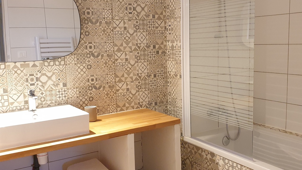 Photo of Bathroom in Saint-Marcel-sur-Aude