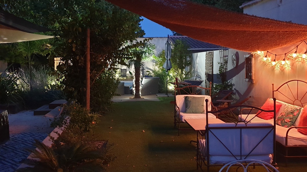 Photo of Patio Balcony in Saint-Marcel-sur-Aude