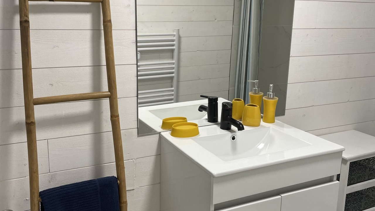 Photo of Bathroom in Varaville
