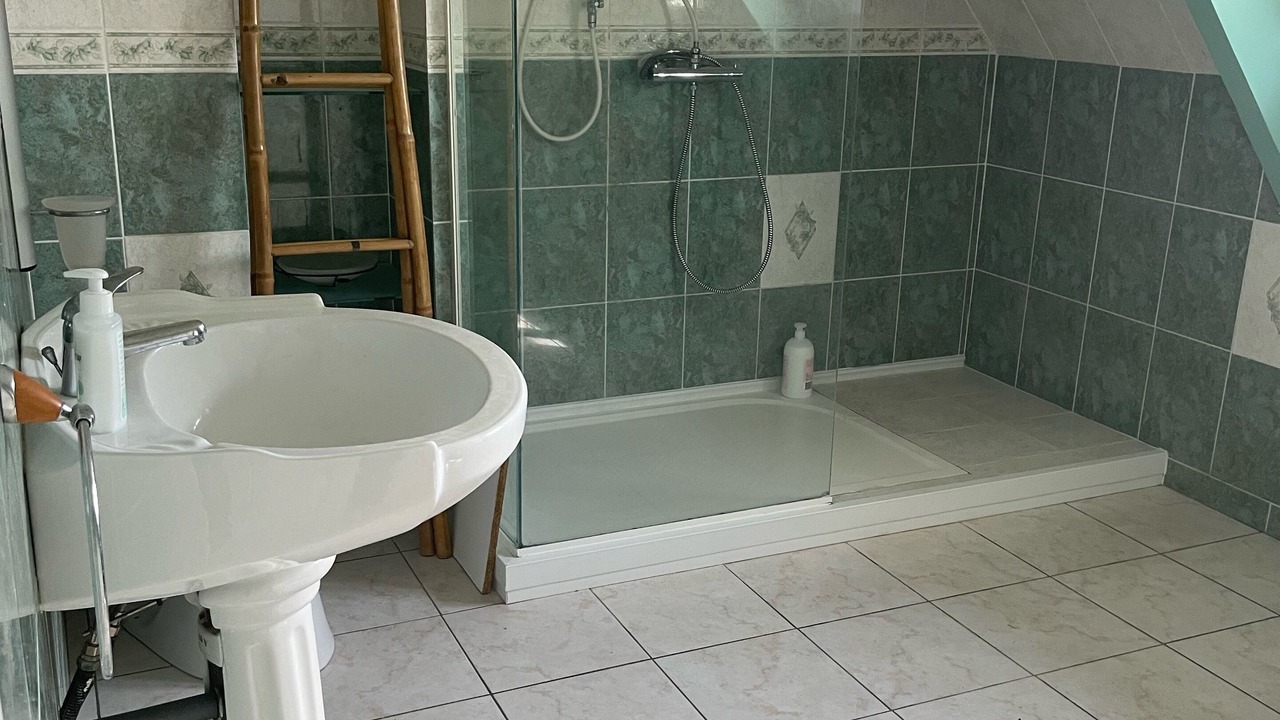 Photo of Bathroom in Varaville