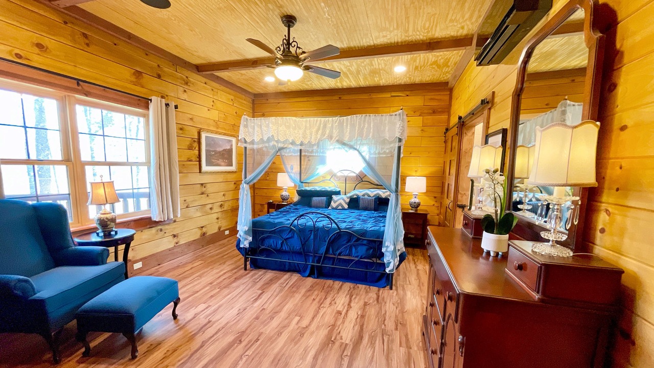 Photo of Bedroom in Shenandoah