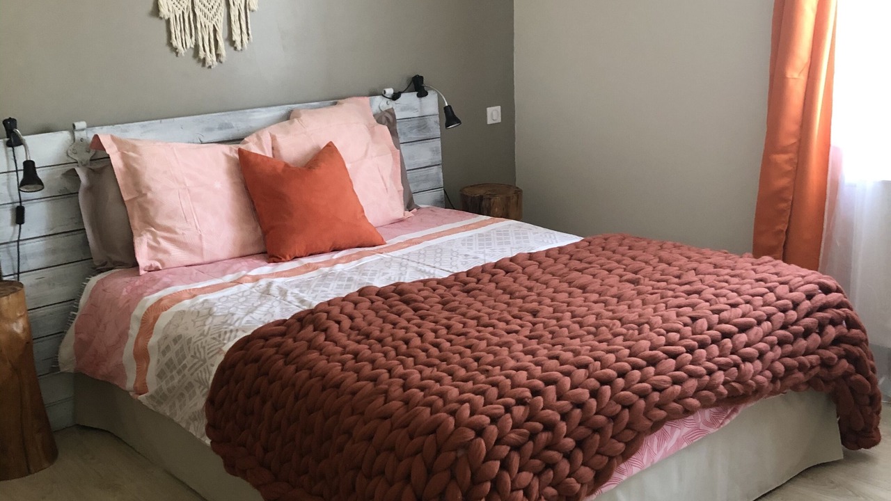 Photo of Bedroom in Mournans