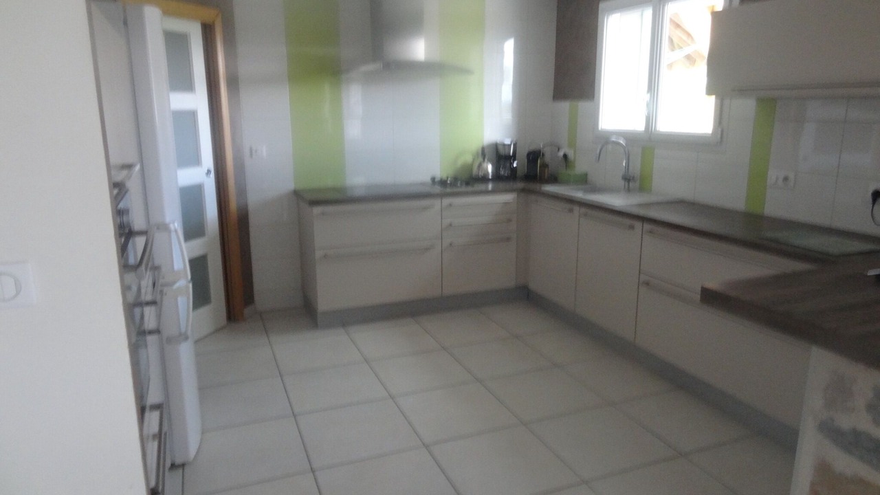 Photo of Kitchen in Mournans