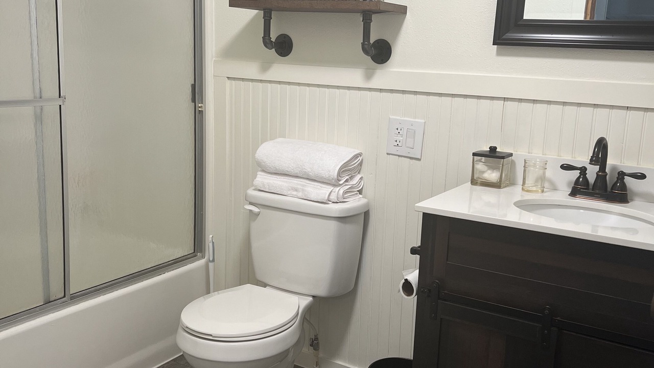 Photo of Bathroom in Maple Falls