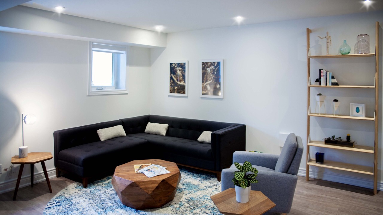 Photo of Livingroom in Leslieville