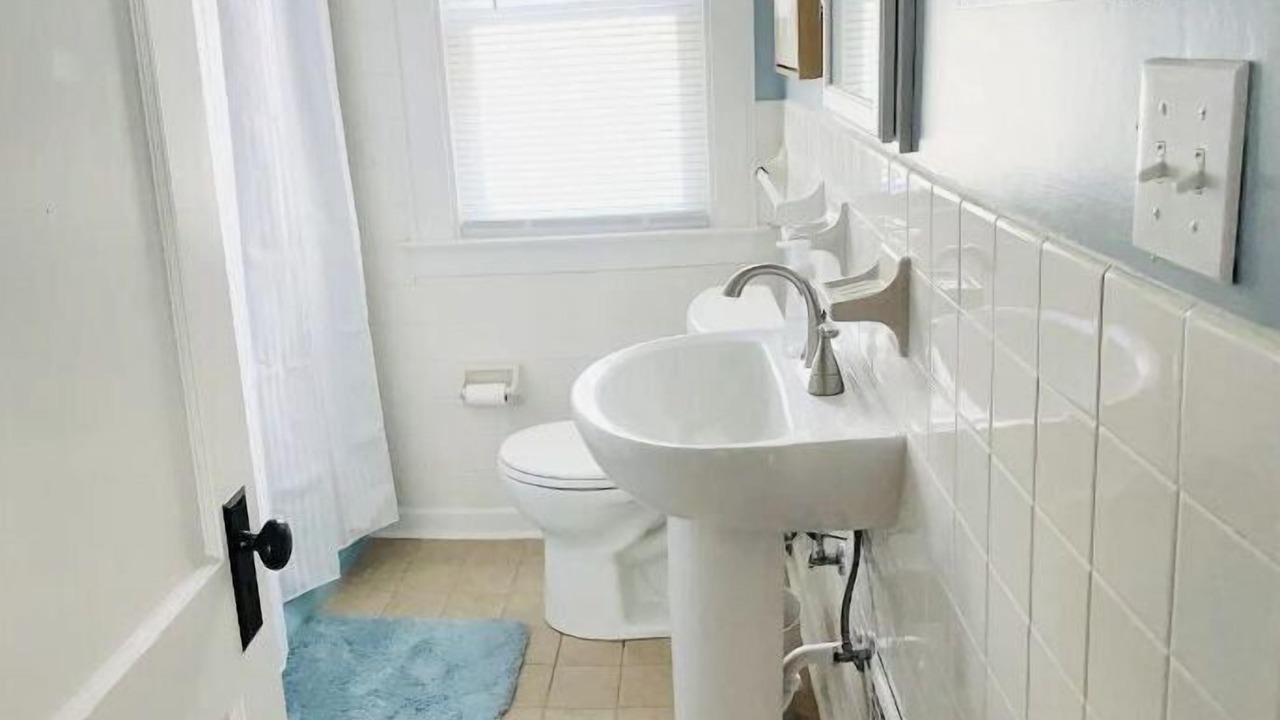 Photo of Bathroom in Syracuse