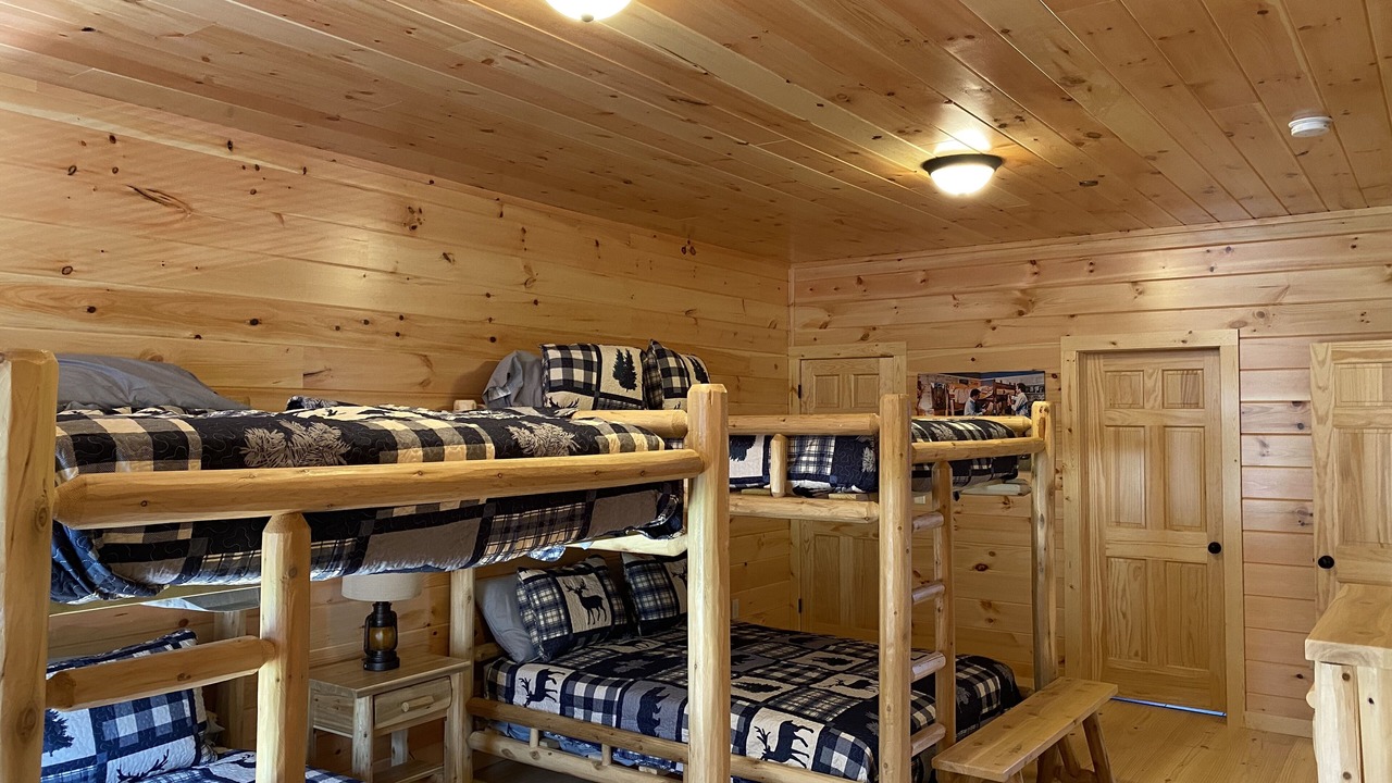 Photo of Bedroom in Thayerville