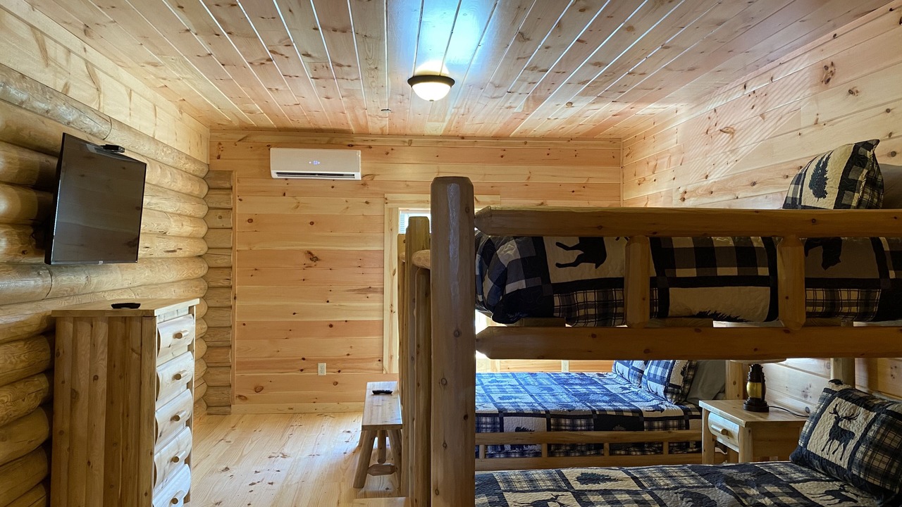 Photo of Bedroom in Thayerville