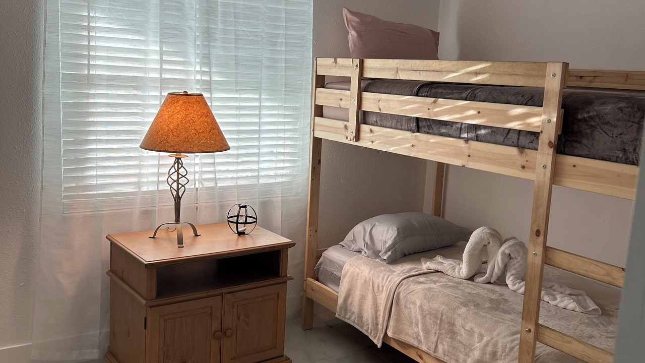 Photo of Bedroom in Timberlane Woodlake