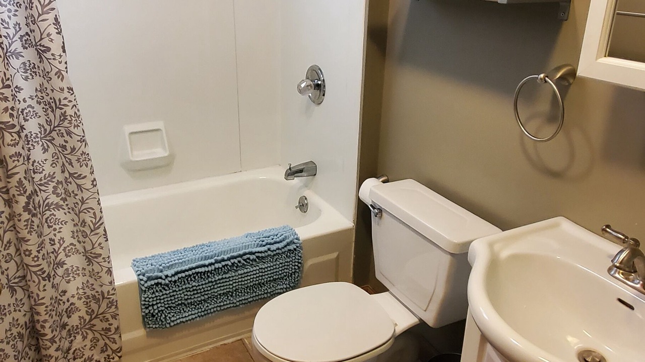 Photo of Bathroom in Effingham
