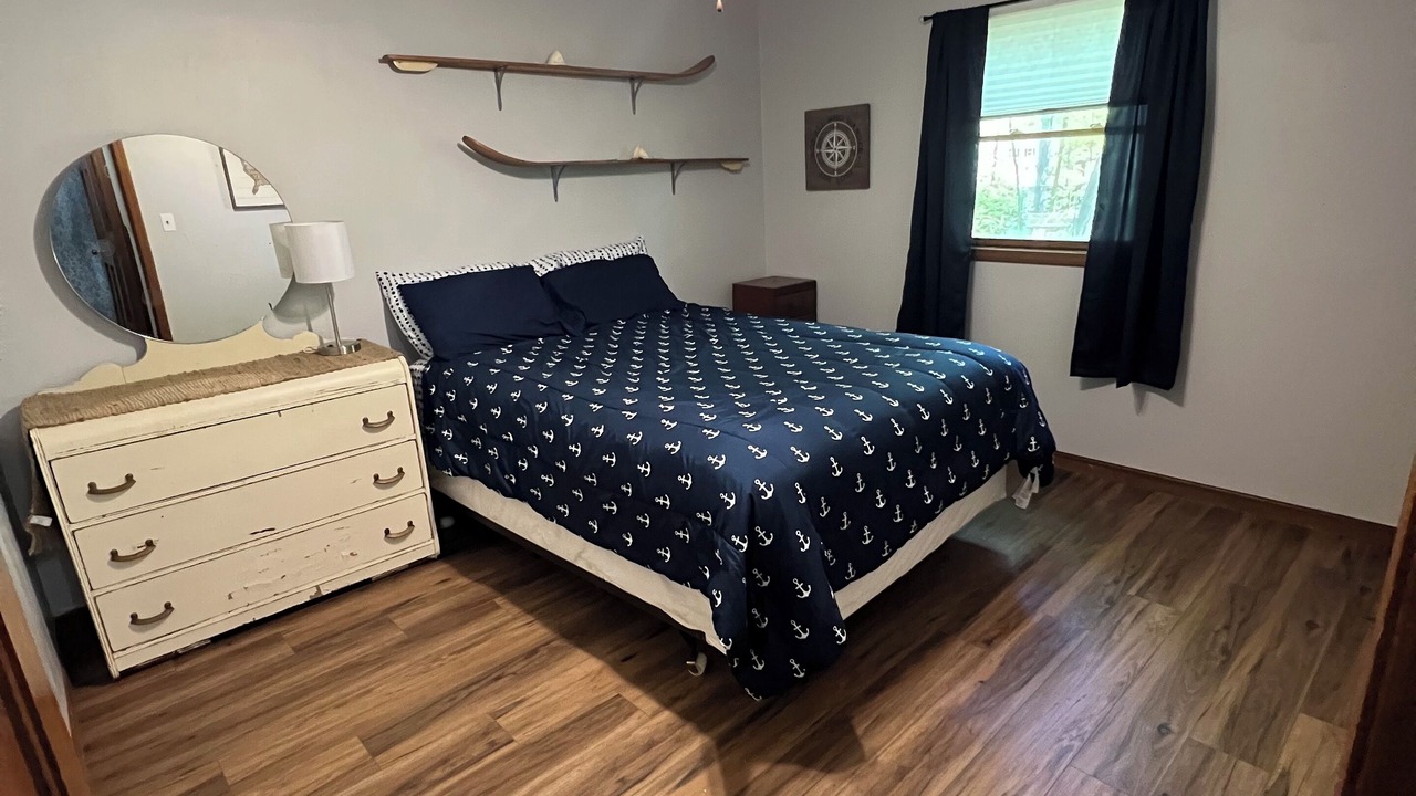 Photo of Bedroom in Effingham
