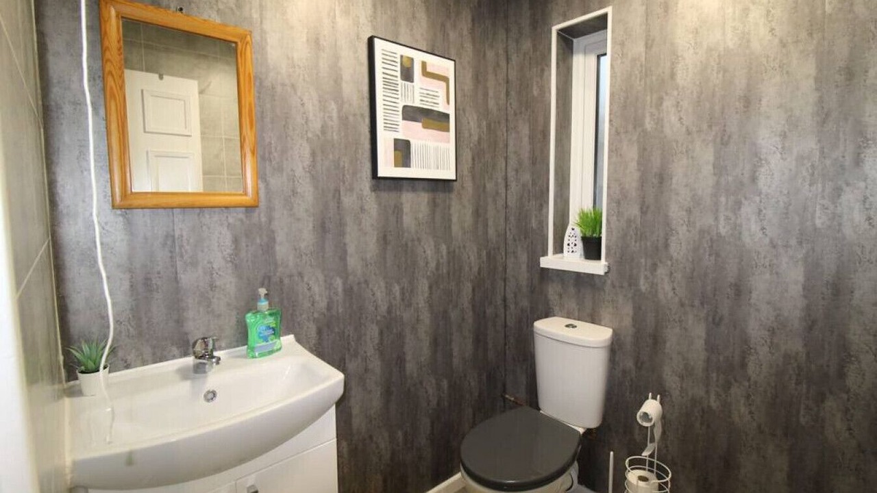 Photo of Bathroom in Sutton-in-Ashfield