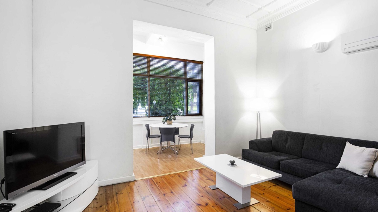 Photo of Livingroom in Glenelg