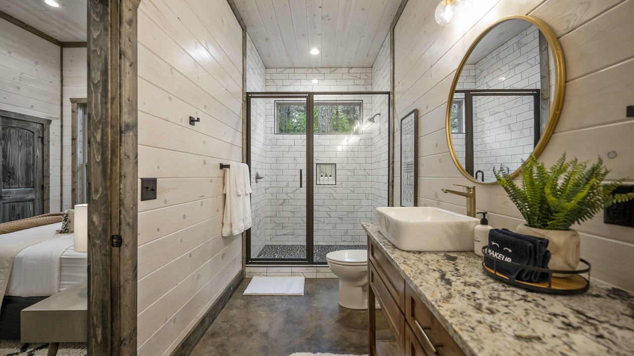 Photo of Bathroom in Pickens