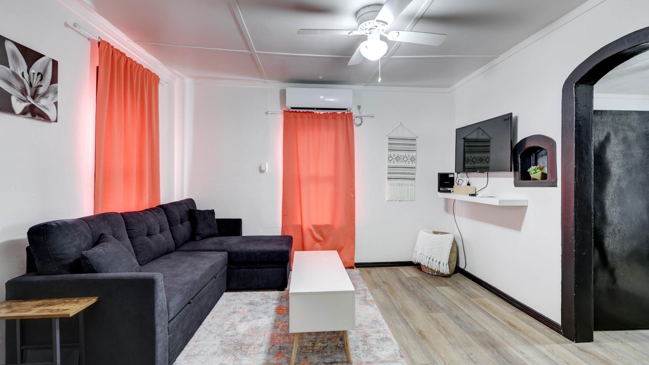 Photo of Livingroom in Joplin