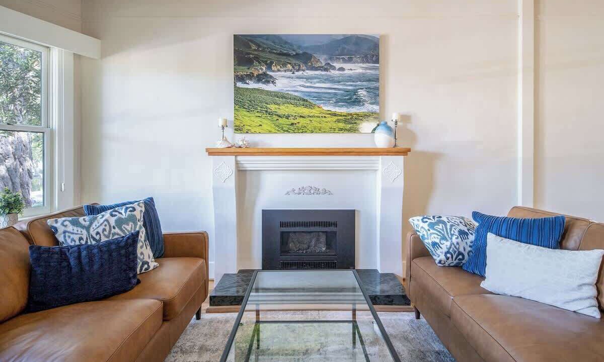 Photo of Livingroom in Golden Rectangle